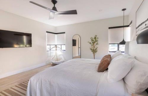 Singer Island Casa | Modern Beach Home, Family Friendly, Heated Pool