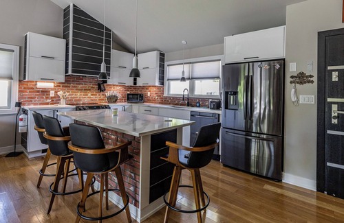 Somers Point Casa | Modern Beach House Retreat in Prime Somers Point Location!