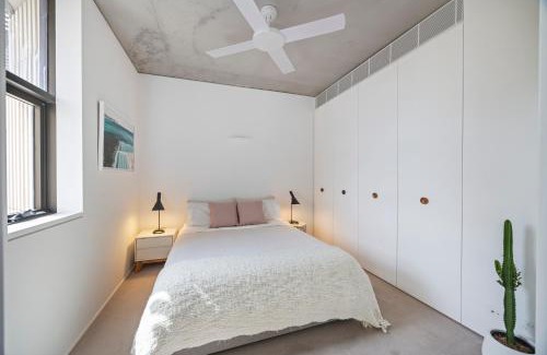 Bondi Beach Apartamento | Modern Beach Ocean View 1 BDR Parking Balcony AC