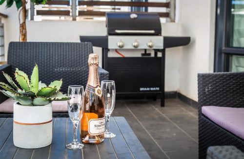 Big Bay Apartamento | Modern Beachfront 2 Bed Apartment 144 Eden on the Bay, Blouberg, Cape Town