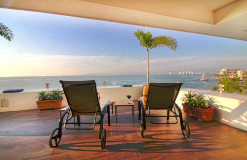Amapas Apartamento | Modern Beachfront - Casa Caballito del Mar