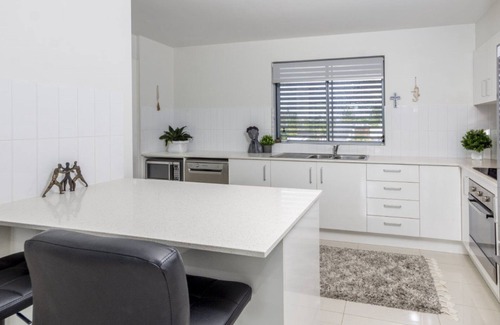 Woorim Apartamento | MODERN BEACHSIDE ESCAPE