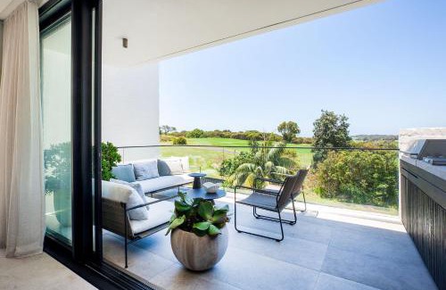 Malabar Casa | Modern Beachside Haven, Malabar Isyd