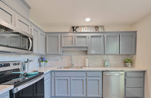 Yuba City Casa | Modern, Beachy 2 Bedroom Home - 2 Min To Hospital