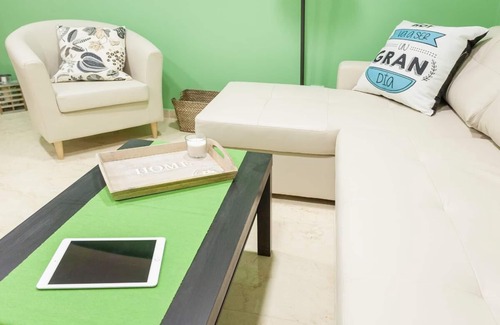 Centro Apartamento | Modern & Beautiful Apt. Historic District - Sol