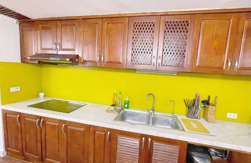Van Mieu Casa | Modern bedrom in Liight Homstay Hanoi with Netflix, Kitchen, Washer & Dryer