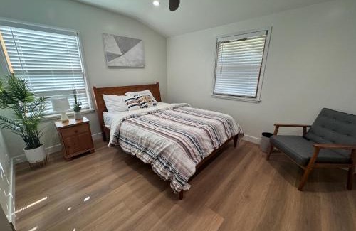 Harbor Casa | Modern Bedroom in Long Beach 1