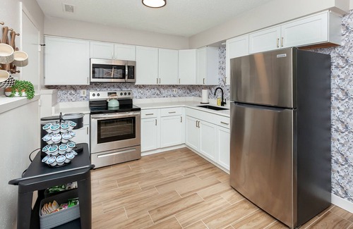 Des Moines Casa | Modern Boho Townhome w/Hidden Reading Nook Near Downtown Des Moines!
