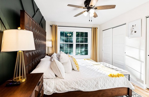 Crestwood Casa | MODERN BOURBON A FRAME, HOT TUB, FIREPIT, GAMES, CLOSE TO LOUISVILLE, SLEEPS 14