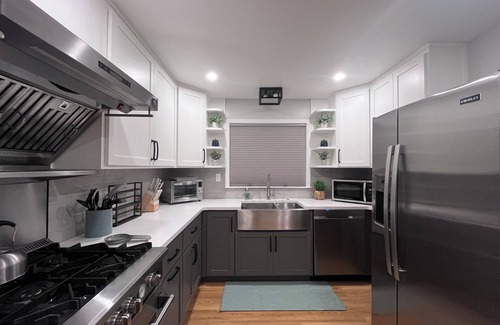Petaluma Casa | Modern & Bright 3BR Retreat Near Downtown Petaluma - Home away from home