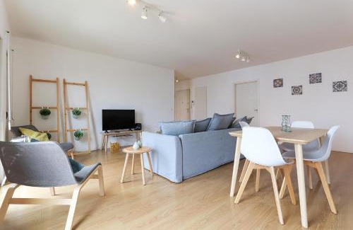 Falca Apartamento | Modern & Bright Avenidas Novas by Homing