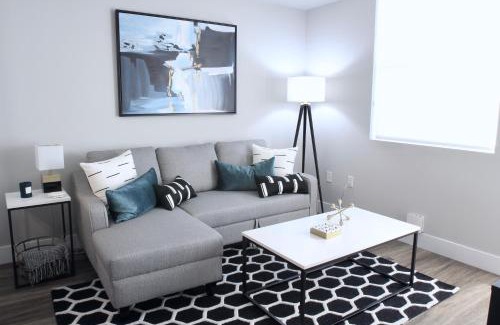 Orange Apartamento | Modern Building - Free Parking - By CHOC & St Joseph