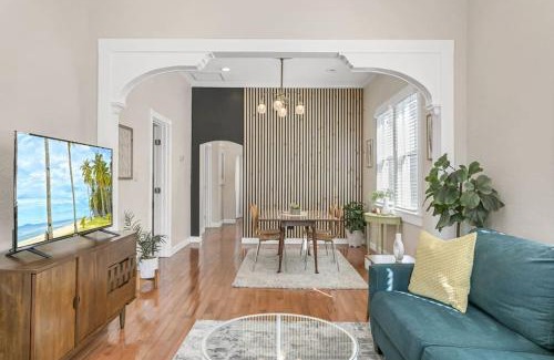 East Ybor Casa | Modern Bungalow less than 4 blocks to 7th Ave in Ybor