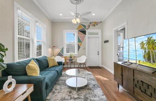 East Ybor Casa | Modern Bungalow less than 4 blocks to 7th Ave in Ybor