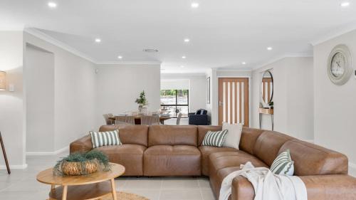 Tomerong Casa | Modern Bush Retreat- Brand New 5BR Tranquil Escape