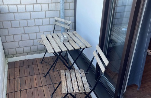 Tannenbusch Apartamento | Modern business and travel apartment with kitchenette