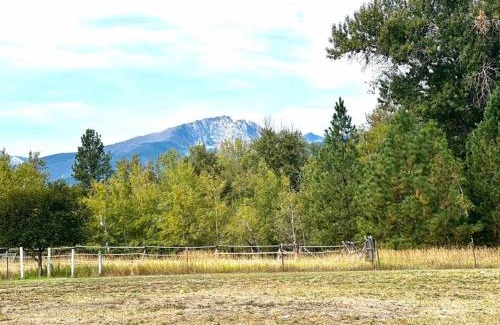 Stevensville Apartamento | Modern, but cozy apartment with spectacular views