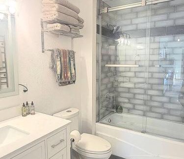 Stevensville Apartamento | Modern, but cozy apartment with spectacular views