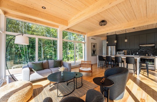 La Conception Cabina | Modern Cabin 10 Min to Tremblant | Forest Views