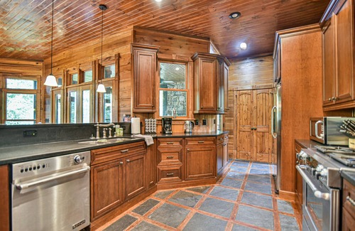 Gerton Cabina | Modern Cabin 25 Min to Asheville/10 to Lake Lure