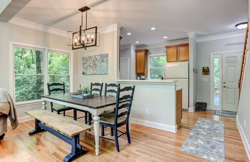 Big Canoe Cabina | Modern Cabin in Big Canoe. Waterfalls, View, GameRoom, Dog friendly