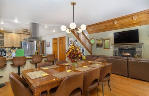 Fairview Cabina | Modern cabin, minutes from downtown Asheville & Biltmore