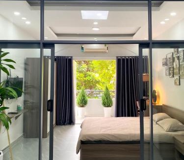 Nguyen Thai Binh Apartamento | Modern Calmette Home - Central HCMC Comfort & Convenience