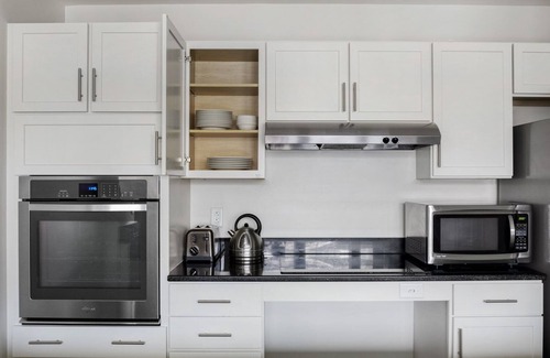 North Cambridge Apartamento | Modern Cambridge 1BR w/ W/D, Private access to Linear Park by Blueground