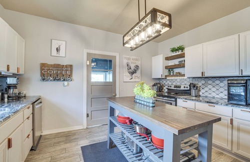 Casselton Casa | Modern Casselton Vacation Rental: 22 Mi to Fargo!