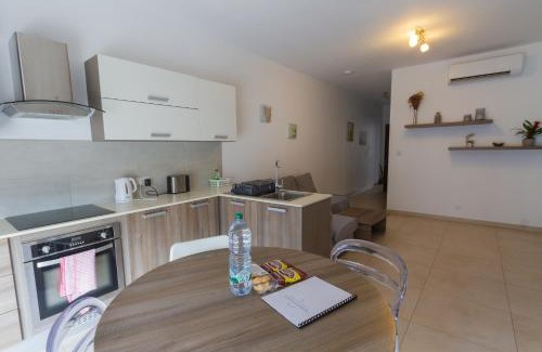 Msida Apartamento | Modern & Central 2 bedroom & 2 bathrooms apartment