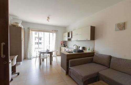 Msida Apartamento | Modern & Central 2 bedroom & 2 bathrooms apartment