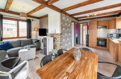Corbion Chalet De Esquí | Chalet moderno en Bouillon con jardín