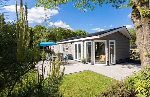 Beekbergen-Zuid Chalet De Esquí | Modern chalet in Park De Veluwe