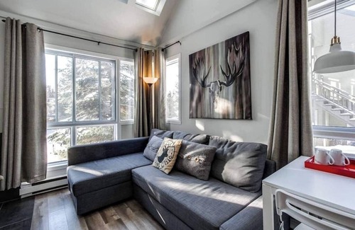 Mont-Tremblant Pedestrian Village Casa | Modern Chalet in the Mont Tremblant Ski Village