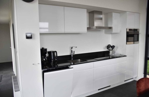 Enkhuizen Chalet De Esquí | Modern chalet on the IJsselmeer for families with children and/or a dog