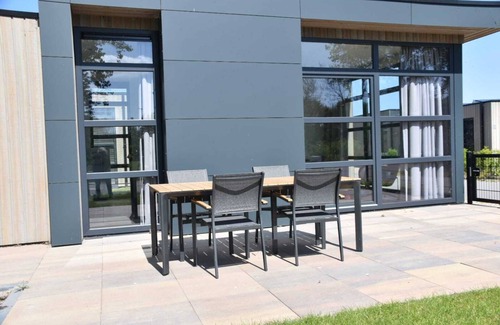 Enkhuizen Chalet De Esquí | Modern chalet on the IJsselmeer for families with children and/or a dog