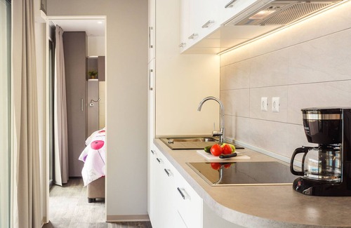 Vabriga Chalet De Esquí | Moderno chalet con 2 cuartos de baño y un porche, a 11 km de Porec