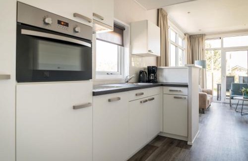 De Cocksdorp Chalet De Esquí | Modern chalet with dishwasher on Texel