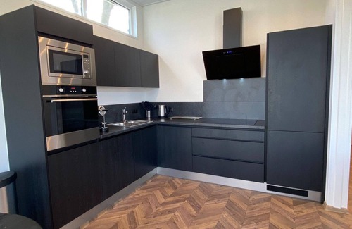 Kaatsheuvel Chalet De Esquí | Modern chalet with dishwasher, near the Efteling