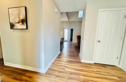 Ashley Oaks Casa | Modern Charm