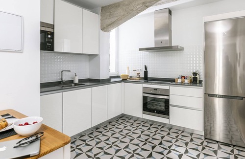 Chueca Apartamento | Modern & Chic 2BR/2BA apartment in trendy Chueca