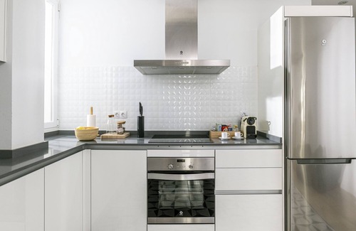 Chueca Apartamento | Modern & Chic 2BR/2BA apartment in trendy Chueca