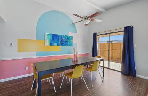 Northeast Carrollton Casa | Modern & Chic 4BD,2BA - Pool, Hot Tub, BBQ Grill