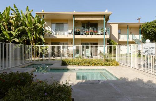 Encanto Casa | Modern Chic Condo In Midtown W Pool & Hot Tub