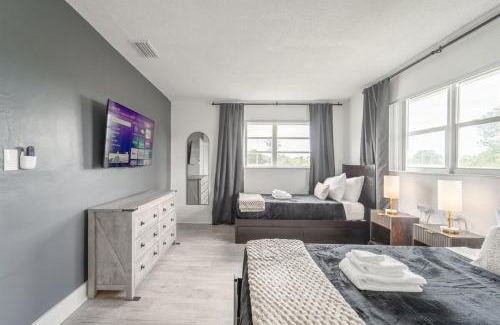 Survey Creek Apartamento | Modern Chic Getaway - Sleeps 11 - Palmwavestays