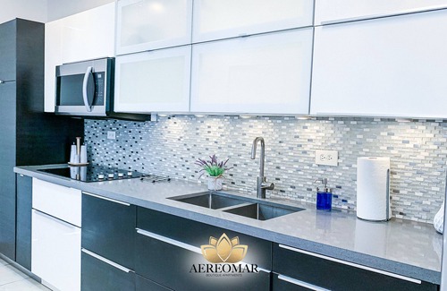 Cangrejo Arriba Casa | Modern Chic House closed to the airport and beach