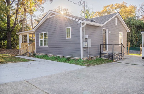 Columbus Casa | Modern Columbus Haven Military