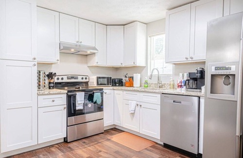 Columbus Casa | Modern Columbus Haven Military/Travel agents