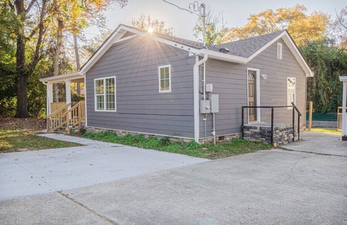 Columbus Casa | Modern Columbus Haven Military/Travel agents