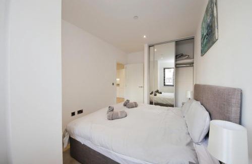 Barnt Green Apartamento | Modern Comfort 1 Bed Apartment Broadoaks, Sulihull